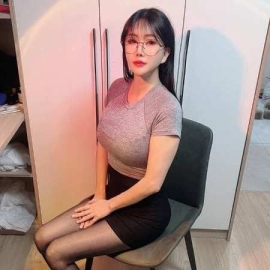 丰满巨乳秋秋